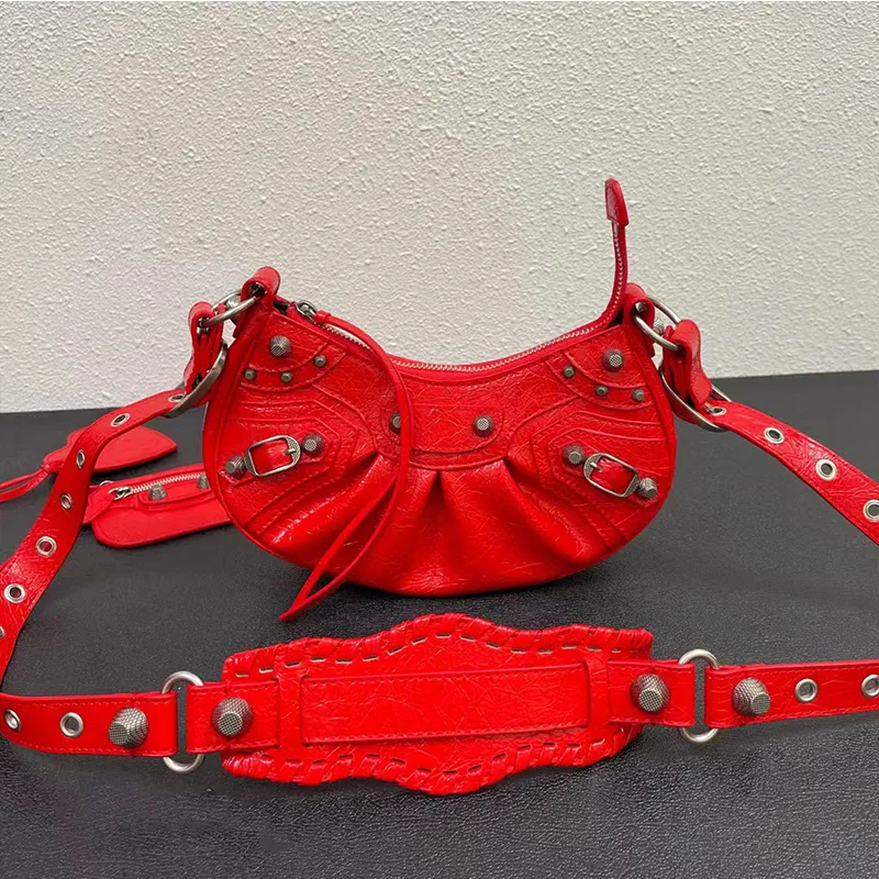 Pequeno 26 cm de vermelho