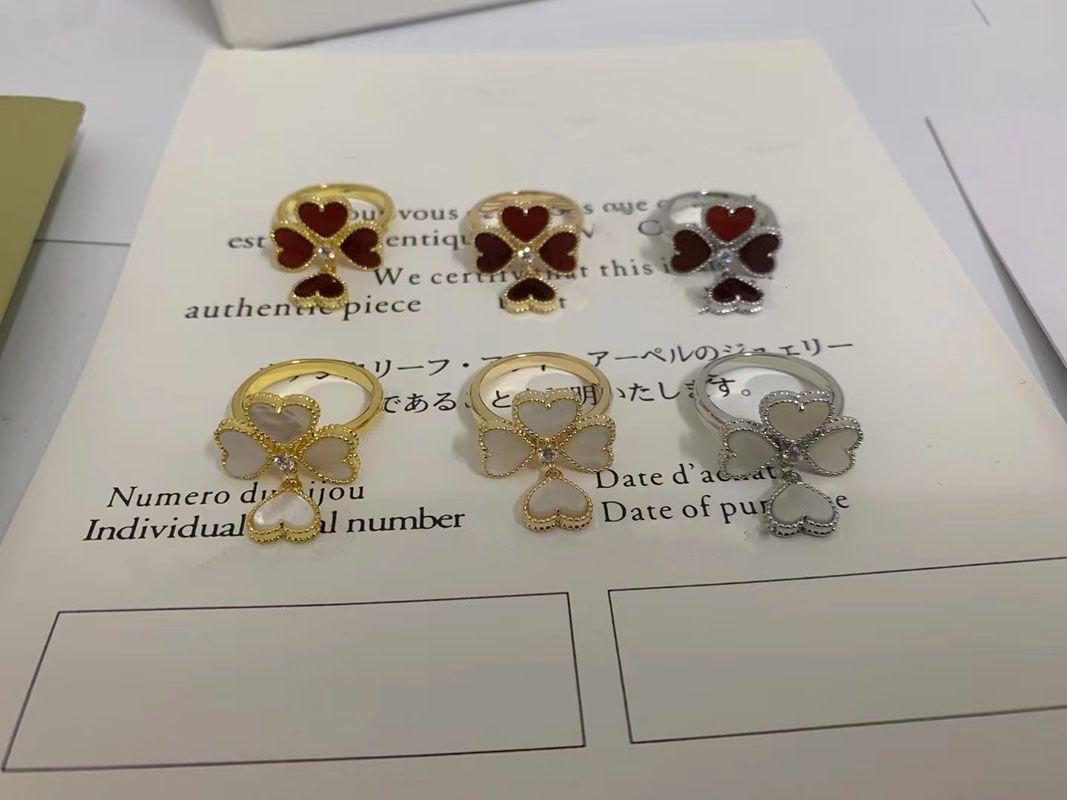 Anello bianco a 4 cuore oro dimensione 7