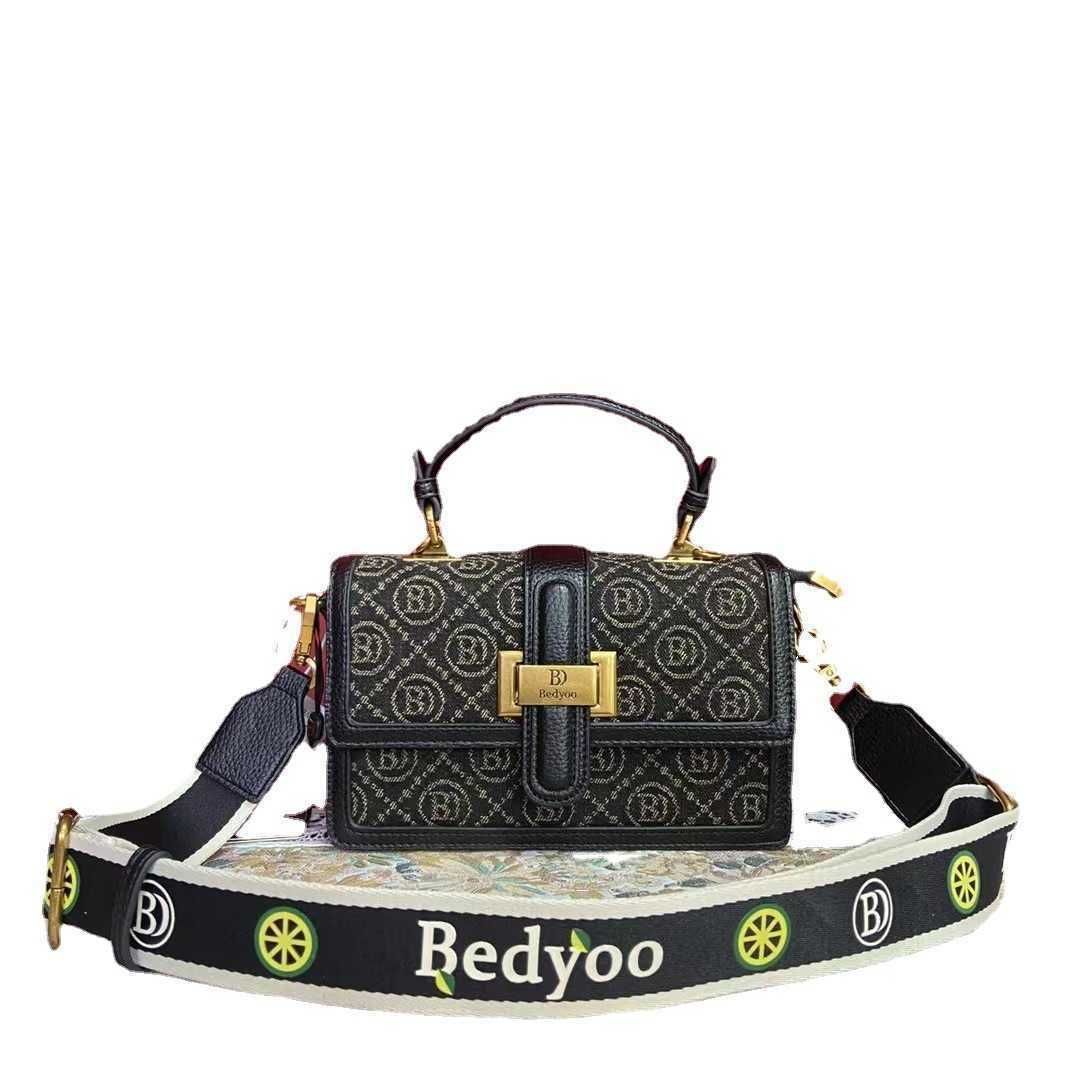 Designer Bags Autumn And Winter 2022 New Bedyoo Womens Bag Cowboy Letter  Embroidery Peninsula Iron Box Live Evening Clutches Luxury Handbags Party  Clutch Purses From Designbags_store, $24.47