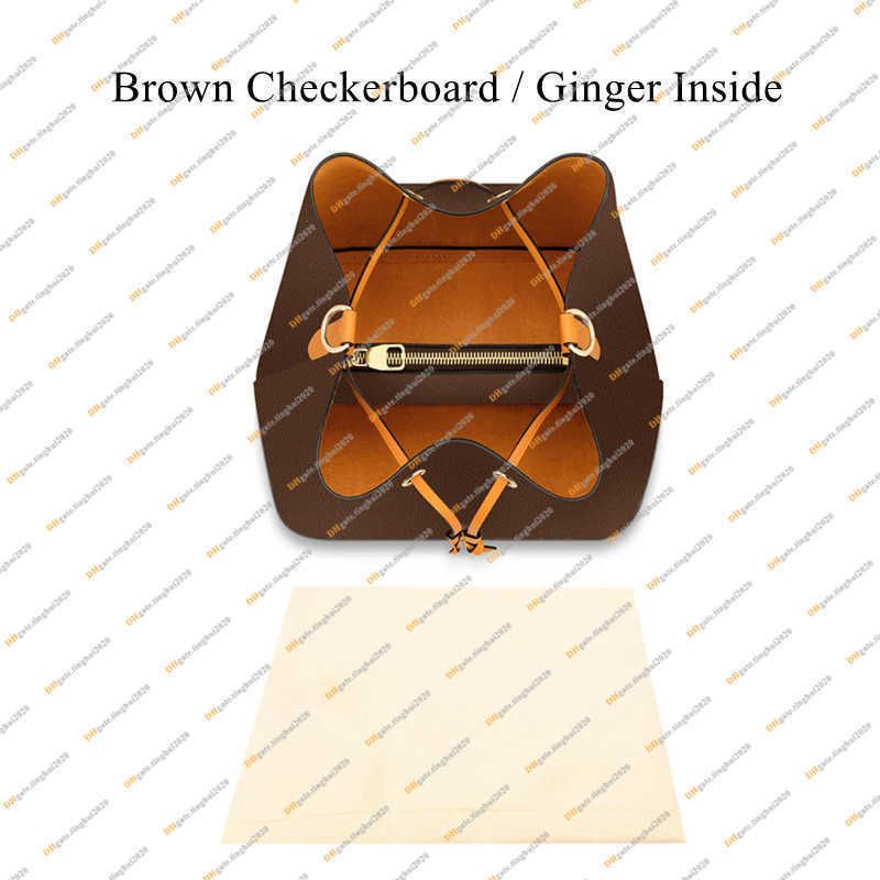 Ginger à damier marron à l'intérieur