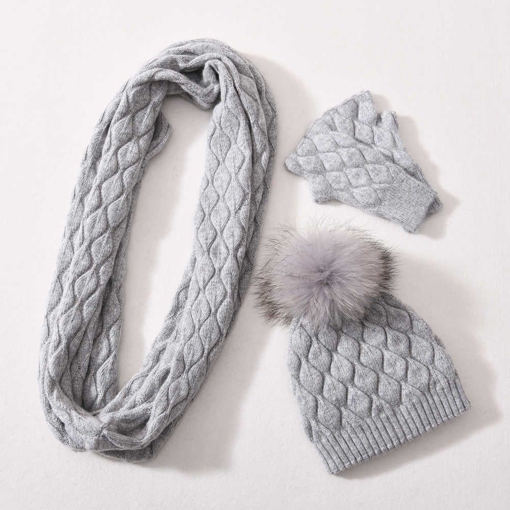 Loop Scarf Light Grey 2