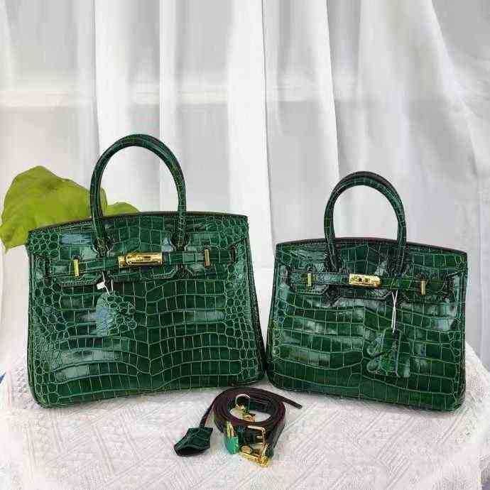 Green Small 25 Inch Crocodile Pattern