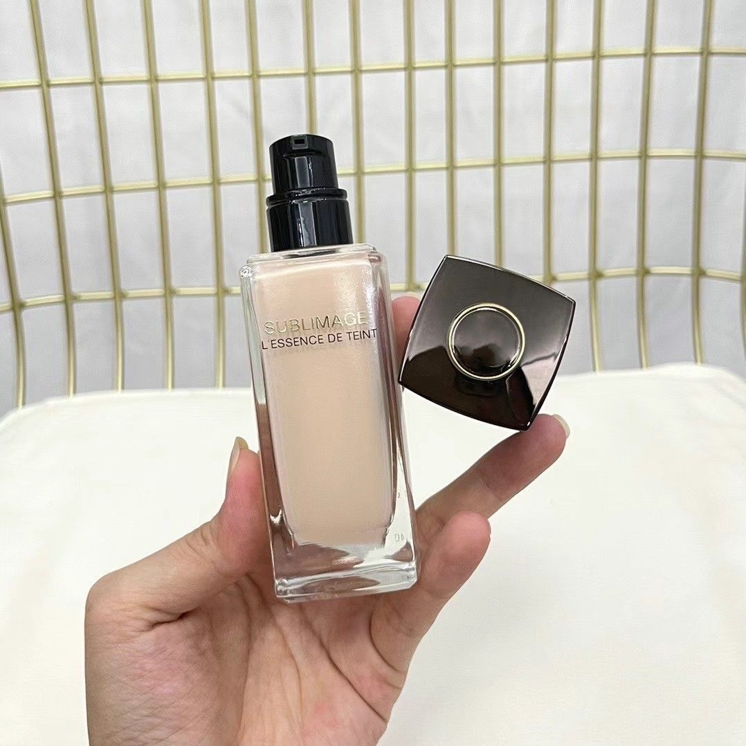 Ultimate Radiance Generating The Foundation With Brush 40ml Liquid