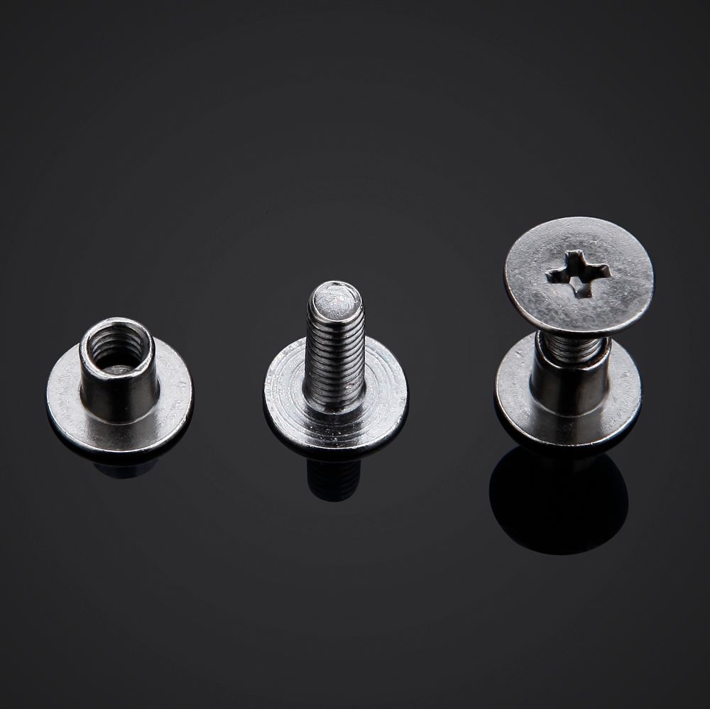 Svart 4x4mm