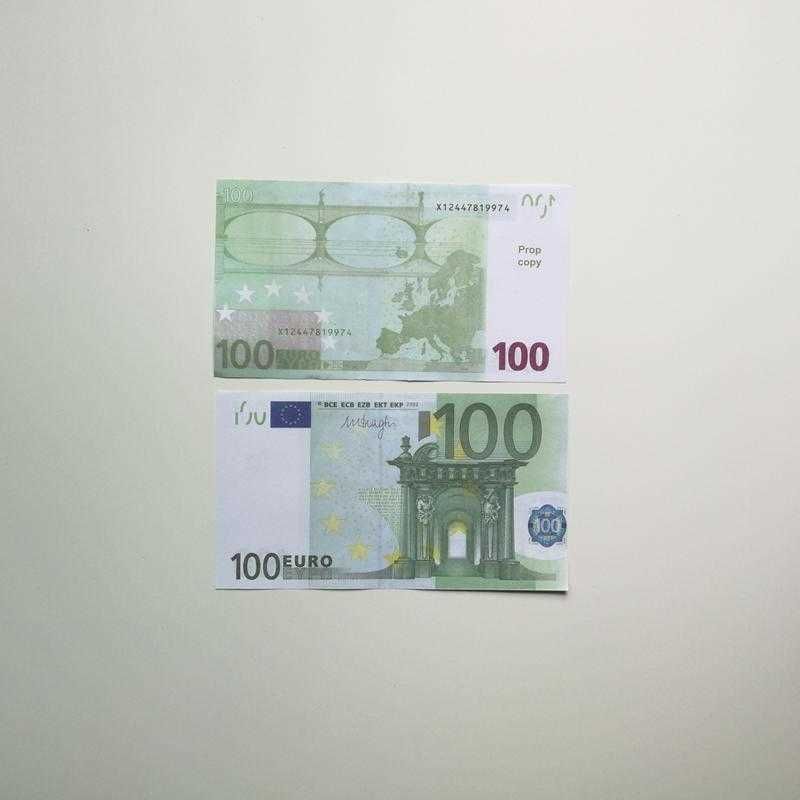 100 Euro