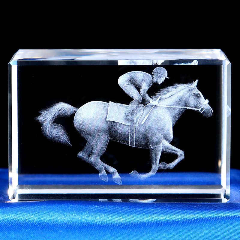 Monter un cheval-1,5x2x3cm