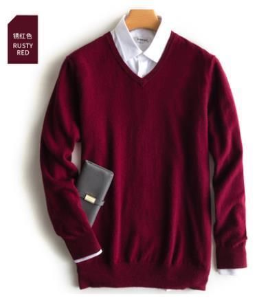 Burgund mit V-Neck