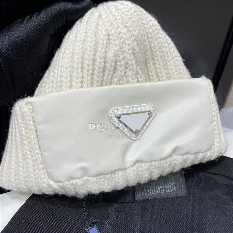 Blanc / avec sac à poussière