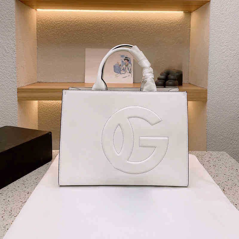 dgbag-white-28cm