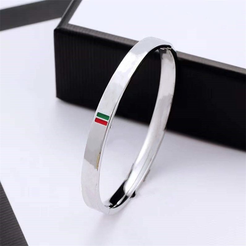 Femmes Silver Bangles