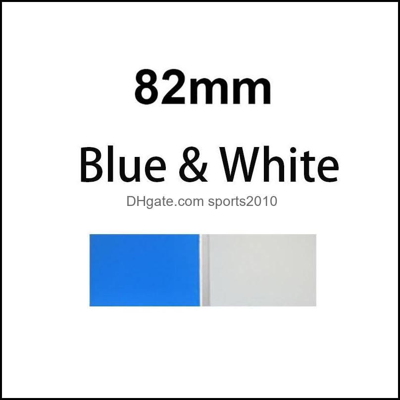 Blau weiß 82.