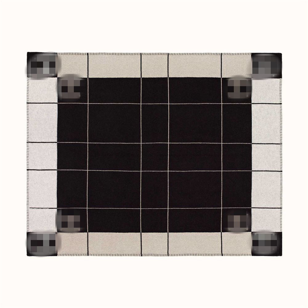 Grid Black H одеяло 135*170 см.