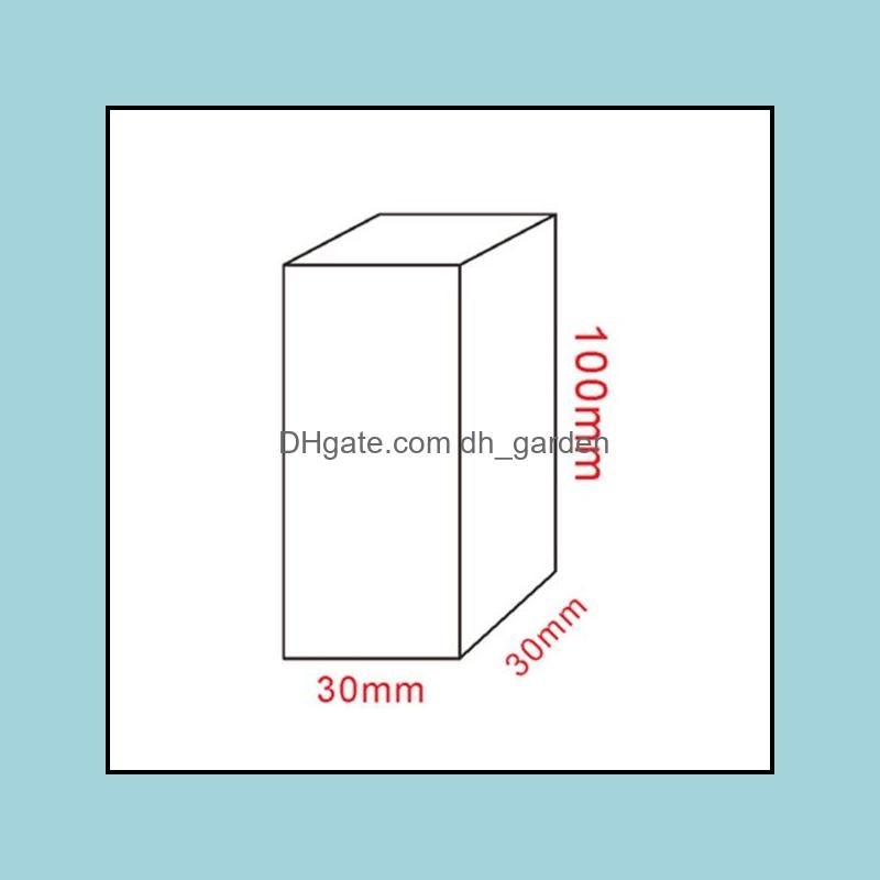 3x3x10 cm.