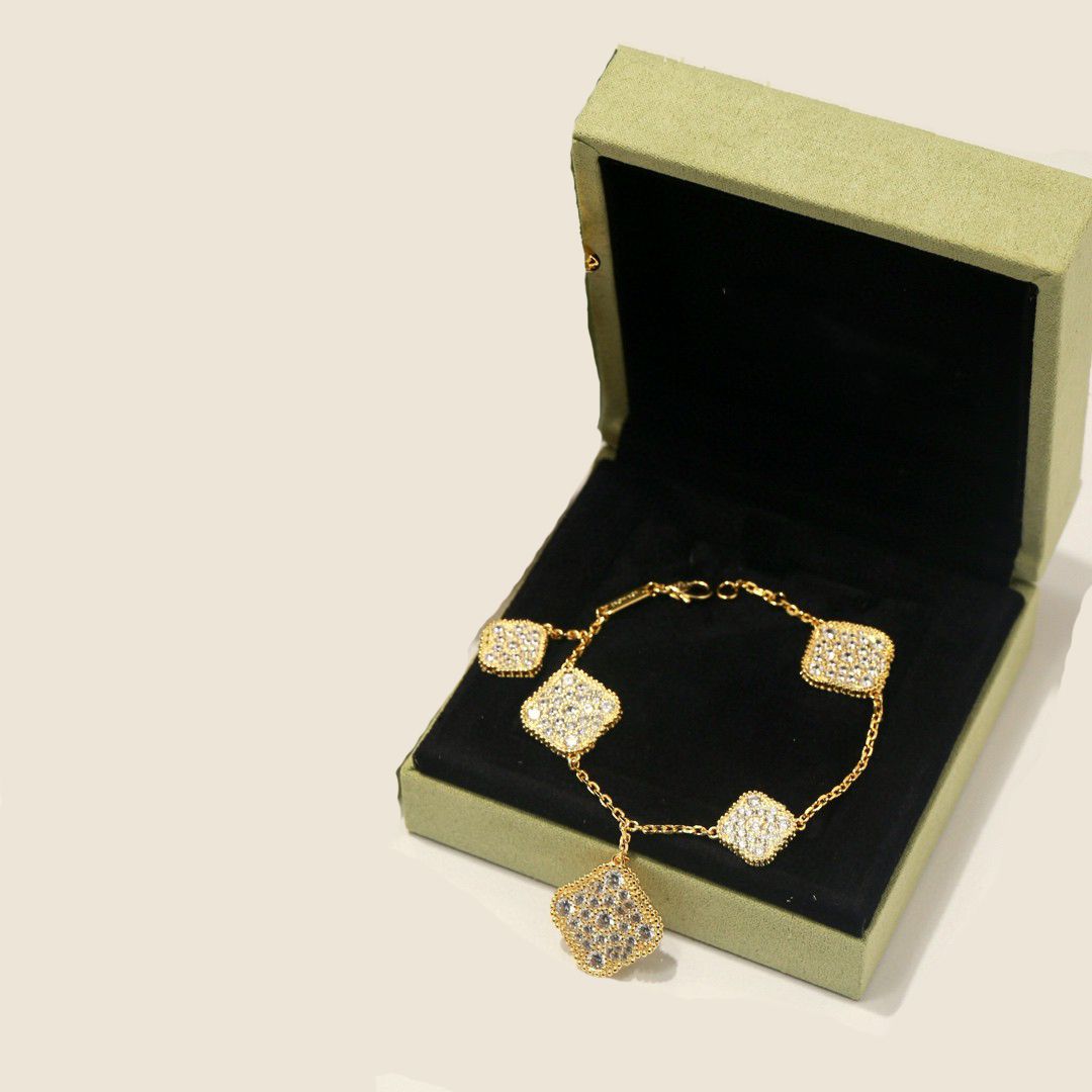 8#bracelet#gold#with box