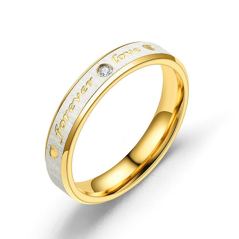 Donne anello di colore oro