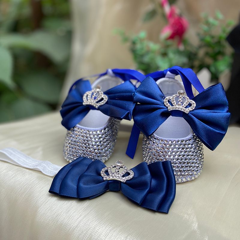 Navy blue crown