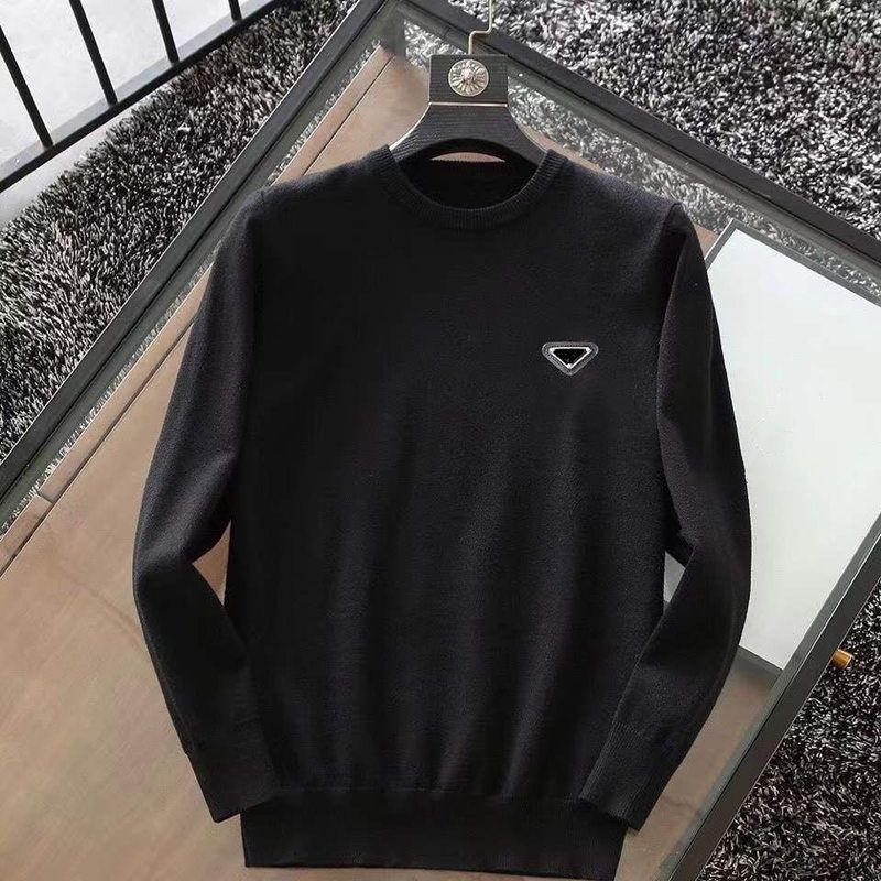 Round neck black