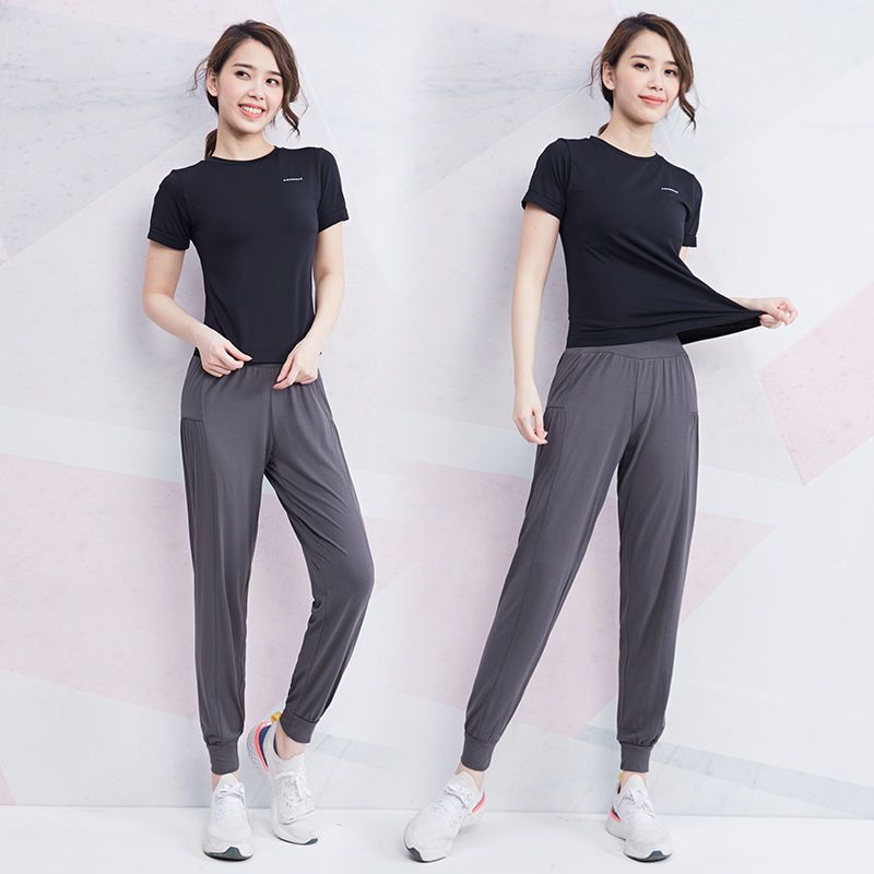 Grey Slacks Etc9578