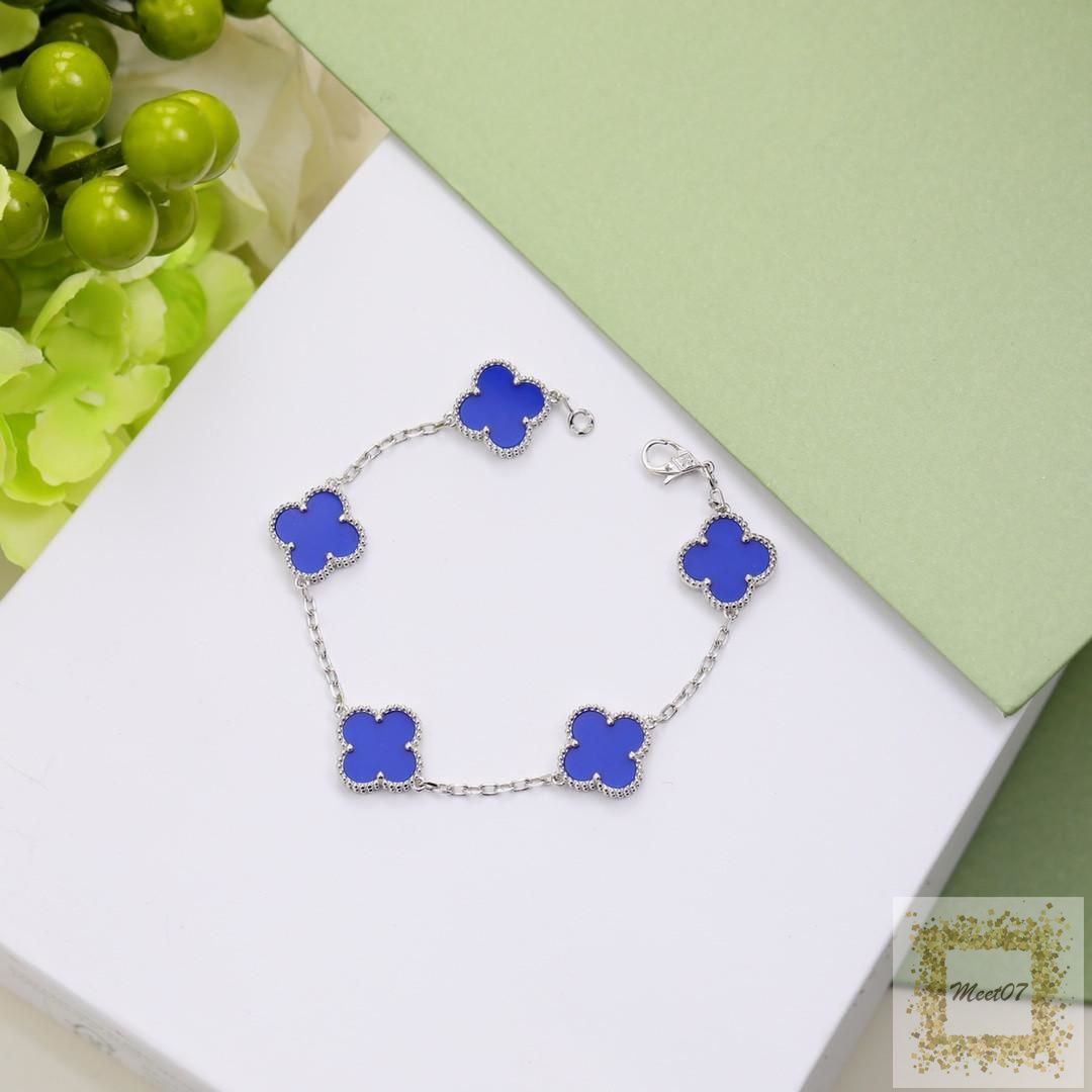 Blauw zilver