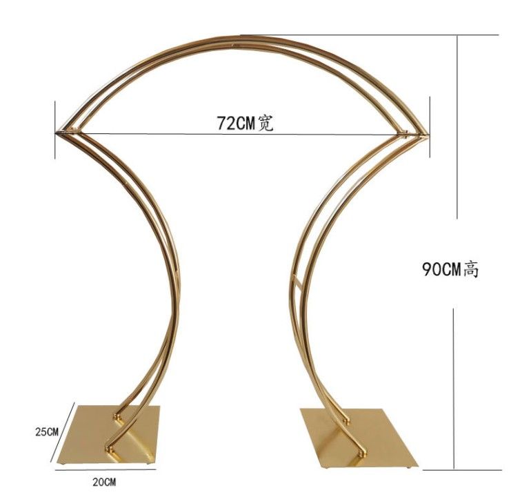 アーチ型のフラワースタンド