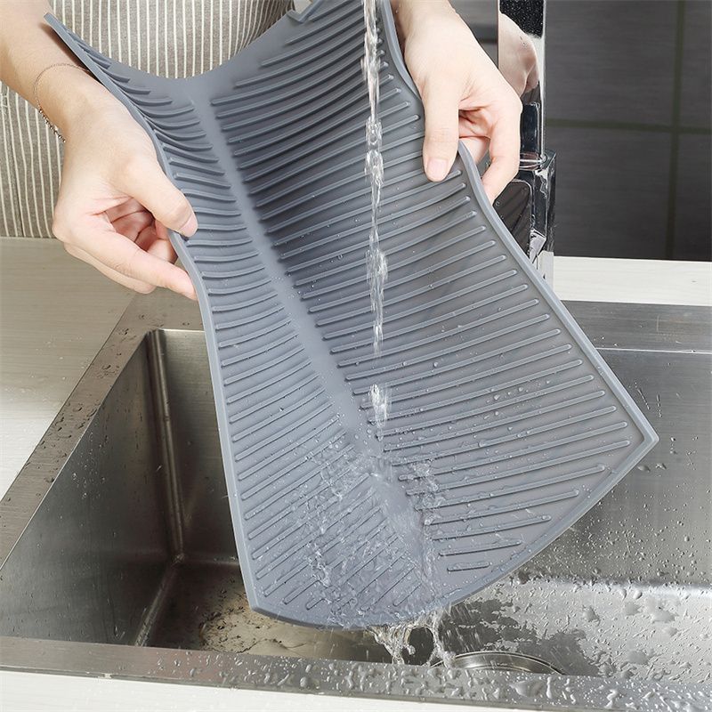 Silicone Drain Pad Drying Mat Non-slip Drain Mats Heat Resistant Draining  Tableware Water Filter Table Placemat Kitchen Utensils