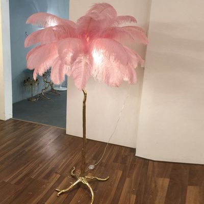 바닥 핑크 컬러 수지 바디 H175cm