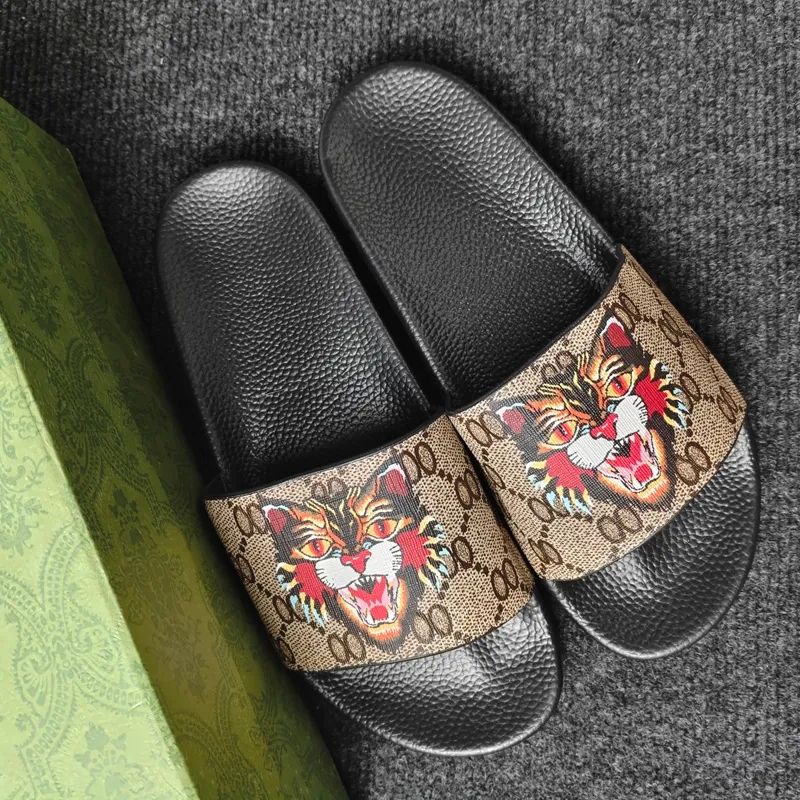 Designers Sandals Luxury Slide Interlocking Women Ladies Hollow new color Platform Slippers Women Slide Sandals Fashion Classics Retro Lovely Sunny Beach Sandals