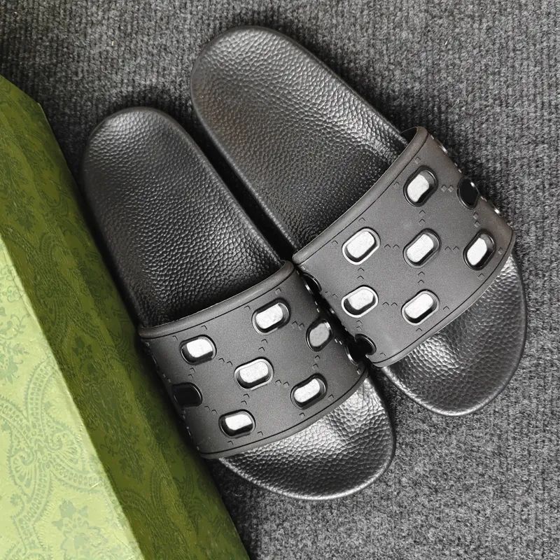 Designers Sandals Luxury Slide Interlocking Women Ladies Hollow new color Platform Slippers Women Slide Sandals Fashion Classics Retro Lovely Sunny Beach Sandals