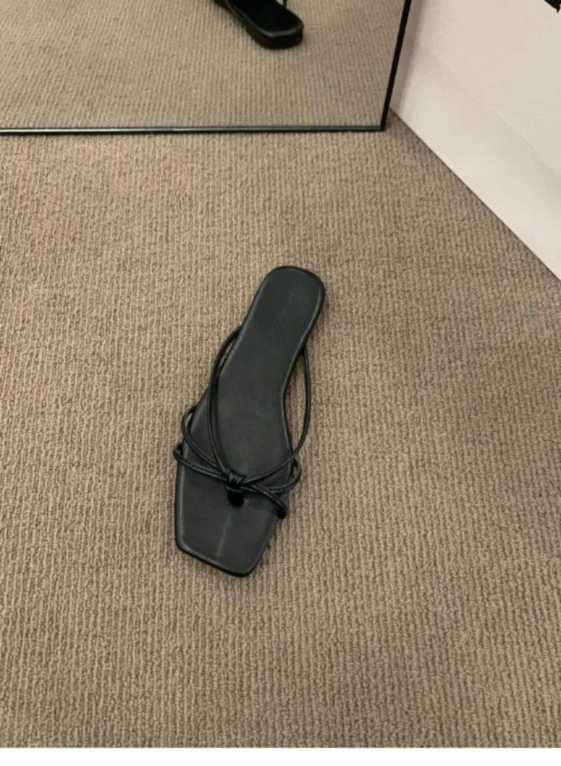 Summer Fashionable Plus Size Flat Flip Flops Comfortable To Wear On The Outside Soft Soled Slippers For Women 250703_voghion.com