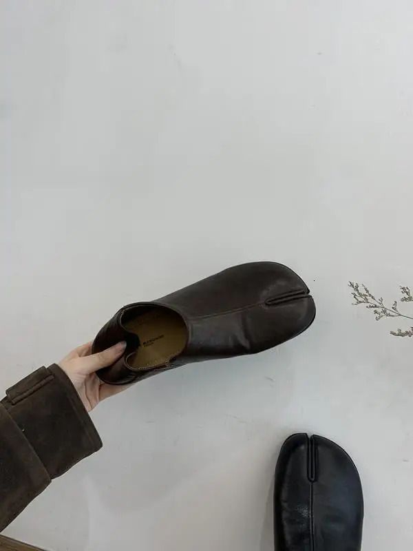 Damenschuhe, Loafer mit niedrigem Absatz und weichem Fell, Modis Damenschuhe, Herbst-Slipper, Winter-Retro-Schuhe, süßes Kleid, Herbst 250222_voghion.com