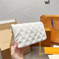 LV cosmetic bag set review and link in comment section : r/DHgate