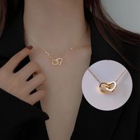 18K Gold Cabecillo de acero inoxidable de collar de doble coraz￳n chapado en oro para mujeres