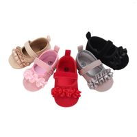 İlk Yürüyüşçüler Kız Bebek Pamuk Ayakkabı Retro Bahar Sonbahar Yeni yürümeye başlayan çocuklar Prewalkers Düz Renkli Bebek Yumuşak Alt 0-18m