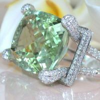 웨딩 반지 클래식 큰 사각형 가벼운 녹색 지르콘 링 여성 세련된 보석 선물 SZ6-10