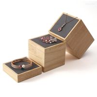 Bolsas de jóias Produto Stand de madeira Microfiber quadrado coluna bege escuro anel cinza anel Exiba de adereços
