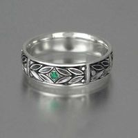 Anéis de casamento JK Anel de presente de aniversário retro para mulheres com folhas vintage gravadas um minúsculo dedo de pedra de zircão cúbico verde