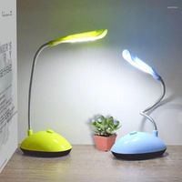 Tischlampen studentische Bürolampe für Schlafzimmer batteriebetriebene LED -Schreibtisch Studienbuch Lichter am Bett Lesung