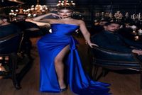 Sexy Abendkleider Royal Blue Mermaid trägerloser Falten mit hohen Oberschenkel Split Rüschen Lange Frauen Anlass Partykleider Prom Kleider 9578794