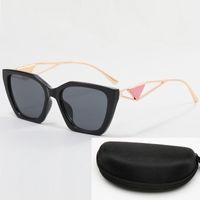 Новые классические ретро -дизайнерские женские солнцезащитные очки модные черные рамки солнечные очки UV400 очки для мужчин с коробкой