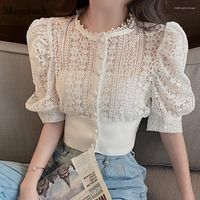 Blouses pour femmes Blouse d'été Femmes coréen Hollow Out Lace White Shirt 2023 Bouton à manches courtes Shirts lâches