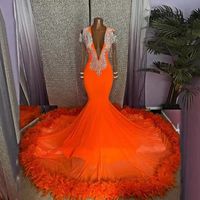 Vestidos de noite de sereia de penas laranja 2023 Sexy Deep V Neck Prom Dress