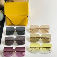 Lunettes de soleil pour hommes pour femmes les lunettes de soleil de mode de vente pour hommes Gafas de Sol Glass UV400 avec correspondance aléatoire 40072