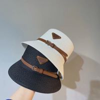 럭셔리 디자이너 버킷 모자 벨트 조정 여성 밀짚 모자 캐주얼 패션 쉐이딩 고품질