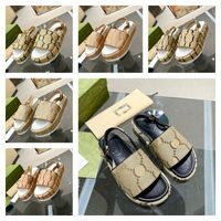 Слайды Дизайнерские каблуки Золотая пряжка сандалии для женщин Обруманные летние роскошные слайдеры Топ мод