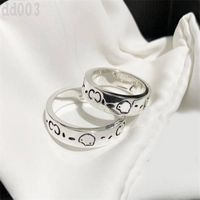 Compromisos románticos anillos Diseñador Personalidad Ghost Joyería Bague Hombres Grabado Parejas Patrón de letra Mujeres Amor del cráneo Hombres Luxury ZB013 F23