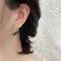 Bengelen oorbellen 2023 dames zwart kristal rij vierkante mode persoonlijkheid clip stud charme sieraden pendientes de mujer