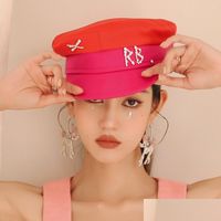BERETS 2022 ESIGNER FRITTURA PRIMA SUMMI DONNA DONNA TWOCOLORED SBIOLE CRIDULE Crystalembelish Satin Baker Boy Hat Drop Delivery Delivery Access Dhoa8
