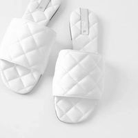 Slyckor vita sömmar glider kvinnors sommarflip flops kvinna utomhus damer kvinnliga skor 2023 designer sandaler