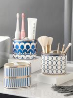 Soportes de cepillo de dientes Light Luxury Accesorios de baño nórdicos Conjunto de la pasta de dientes de cerámica Organizador de almacenamiento de cerámica 230308
