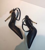 Yaz Valilik Tomxford sandalet ayakkabıları asma kilit sivri çıplak kadınlar Slingback lüks tasarımcı bayan yüksek topuklu parti düğün sivri uçlu ayak pompaları